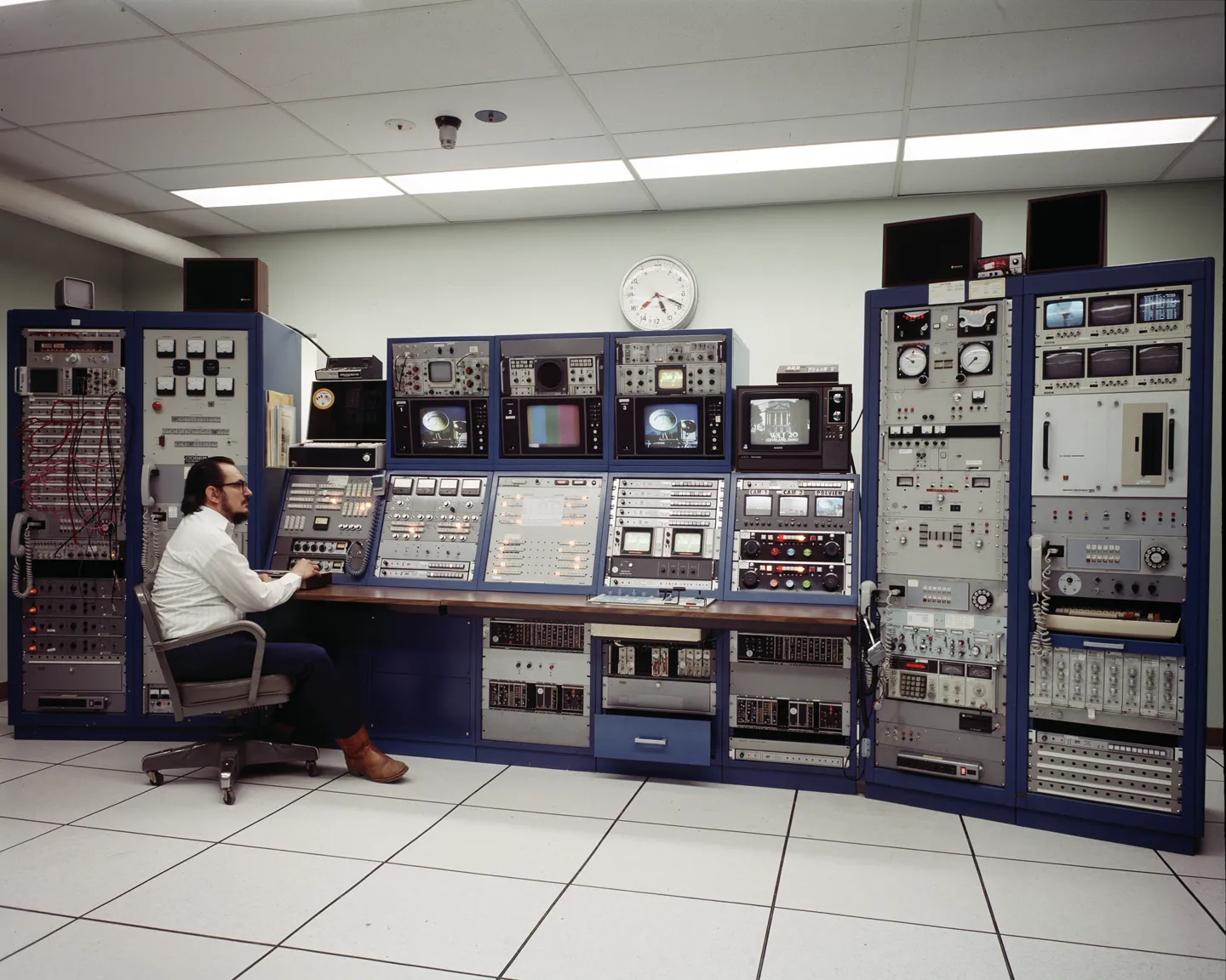 control-panel-in-the-nasa